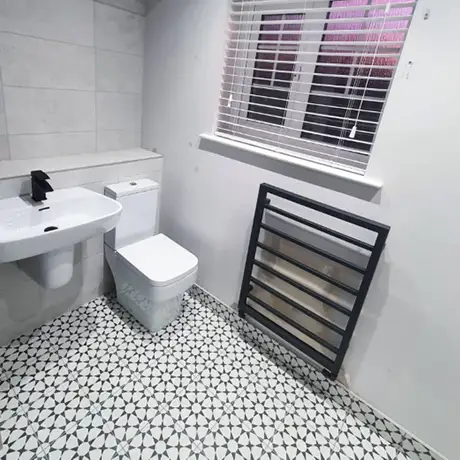 Black and white bathroom patterned floor
