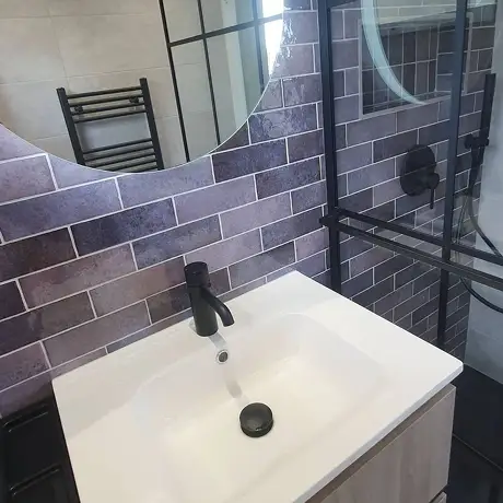 Purple Tile Splashback in Bathroom