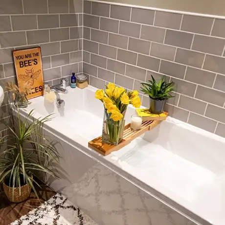 Grey Bathroom Tiles with Brickbond Layout