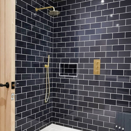 Black Gloss Tiles in Shower