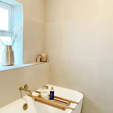 Cream-inspired bathroom featuring Core Snow