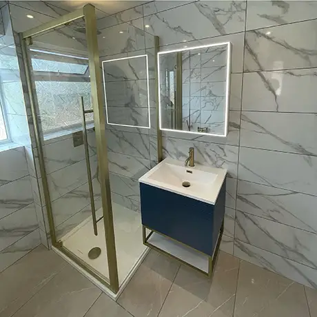Marble-inspired bathroom featuring Calacatta Gold