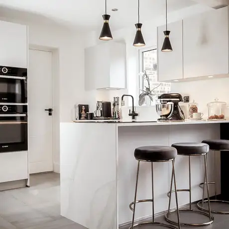 Monochrome Kitchen with Grey Matt Floor Tile