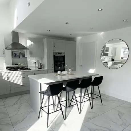 White Marble Effect Kitchen Floor
