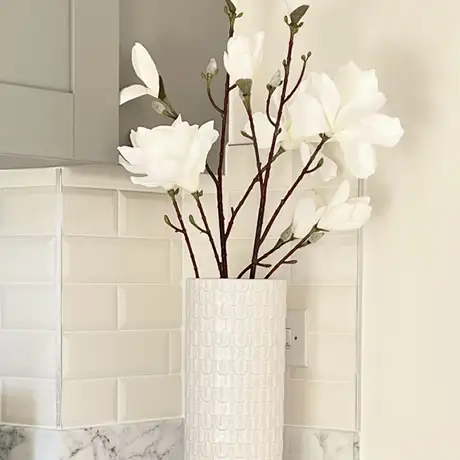 Bevel white tiles in kitchen