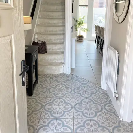 Havana Patterened tiles in hallway