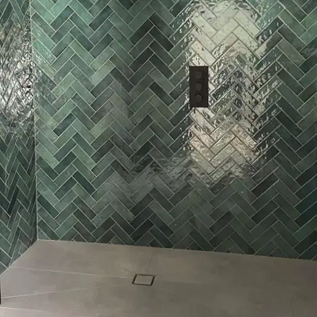 Dyroy green bathroom tile