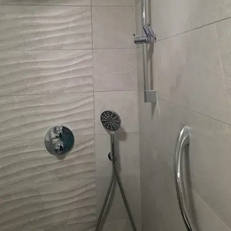 Rock grey shower wall tiles