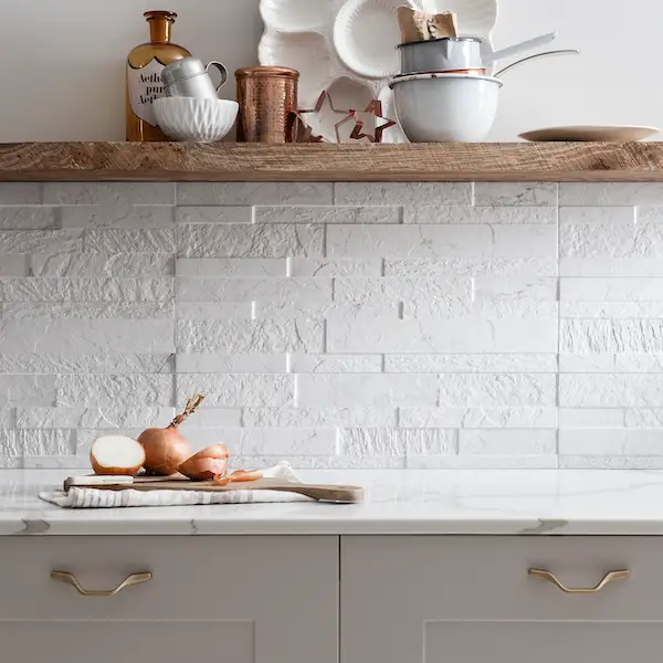 How to Decorate with White Tiles in the Kitchen