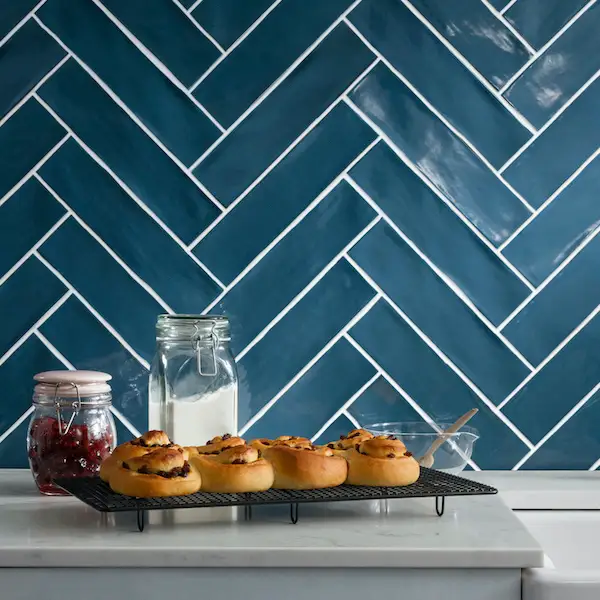 A Guide to Popular Kitchen Style and Complementary Tiles