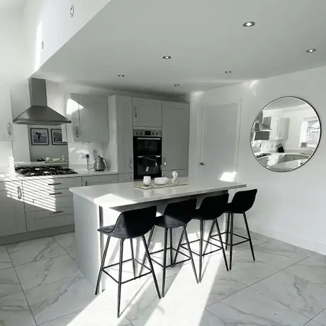 Monochrome and marble kitchen