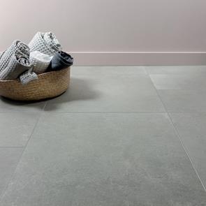 Realstone Rain greige porcelain tiles on hallway floor