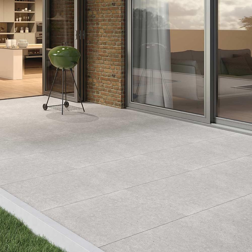 Optimal Antracite Outdoor Tile on a garden patio