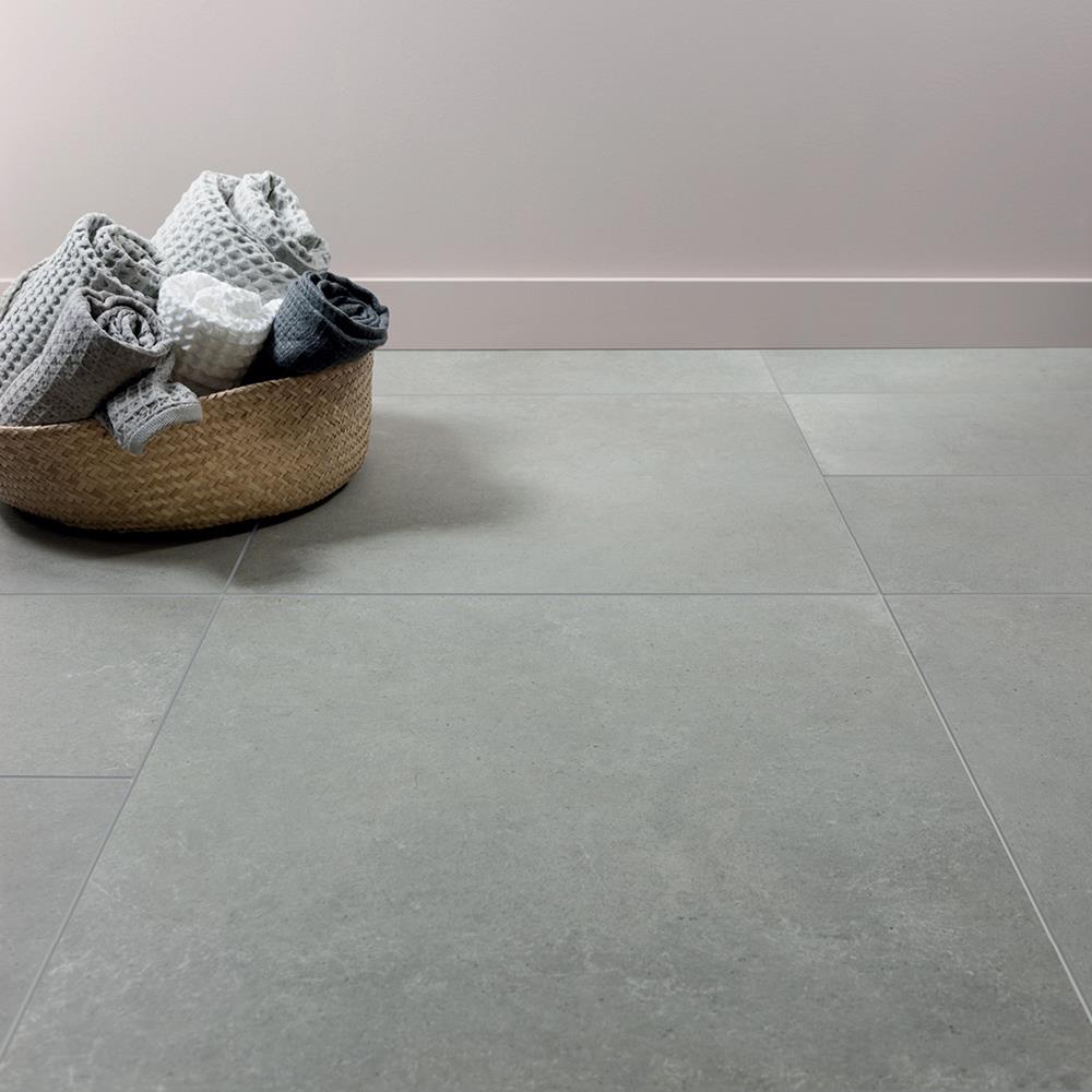Realstone Rain greige porcelain tiles on hallway floor