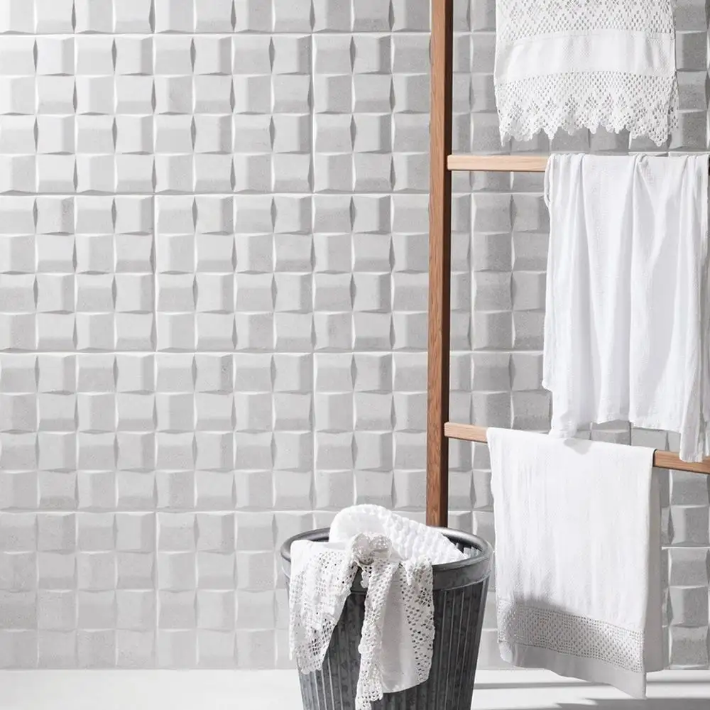3D effect bathroom feature wall using Polesden Art décor tile in white