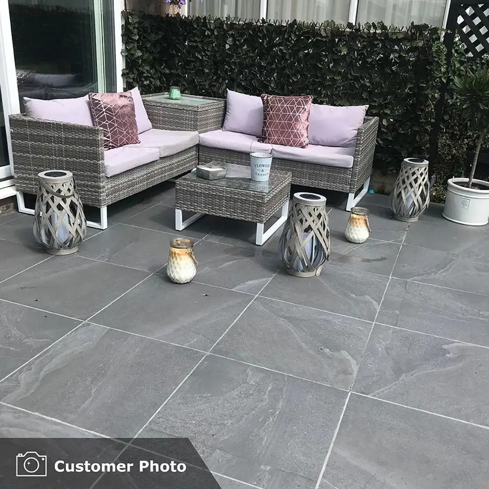 black outdoor tiles