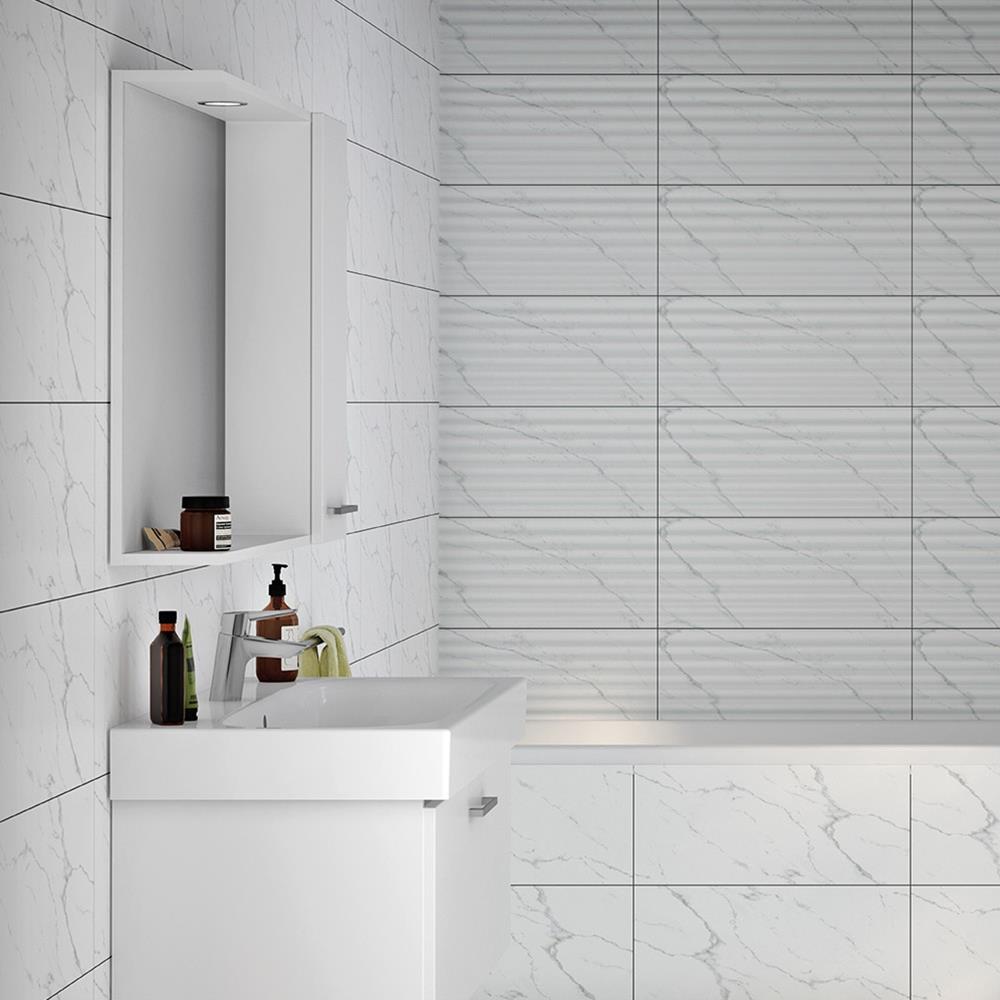 Snow Calacatta Shutter Decor Gloss Tile shown on bath wall